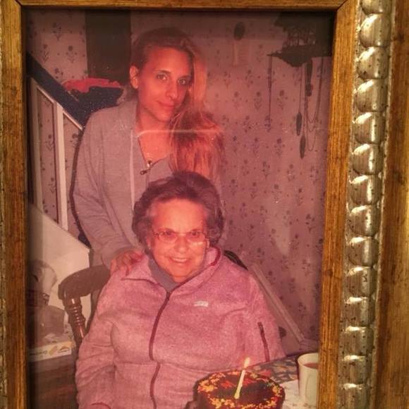 Meet your Posher, Jessica - Picture 1 of 1